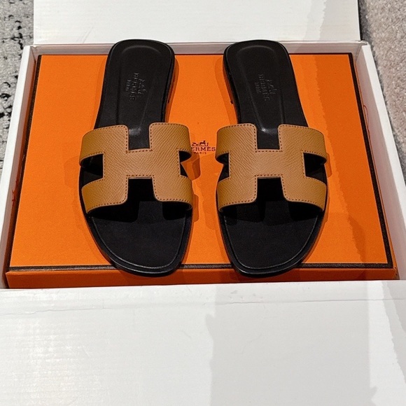 Hermes Women’s Slide Sandals - Picture 1 of 8